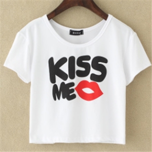 [TS-009] สีขาว / พิมพิ์ลาย Kiss Me