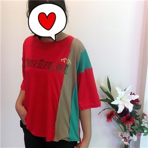 [BT-070] สีแดง / เสื้อคอกลม  แต่งสี สกีน   ผ้านิ่มเด้ง  