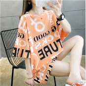 [BT-109]  สีส้ม / เสื้อคอกลม พิมพิ์อักษรทั้งตัว  